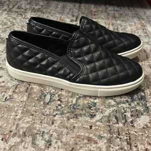 Steve Madden ECENTRCQ slip on sneaker
